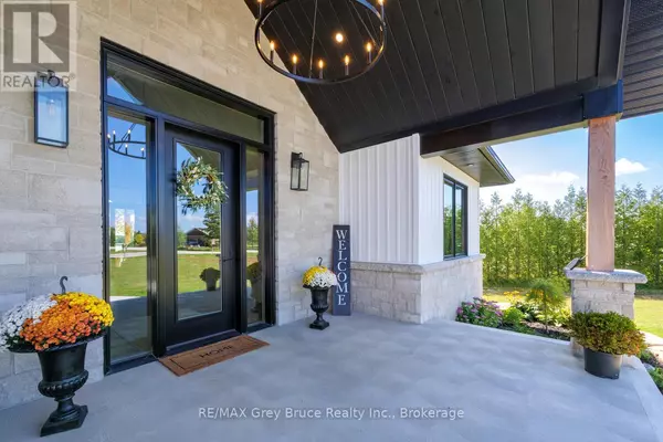 Georgian Bluffs, ON N0H2T0,117 ALMUR DRIVE