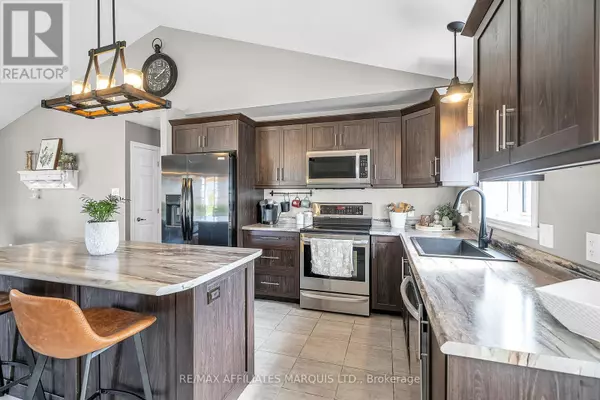 Cornwall, ON K6K0B8,46 MERCIER AVENUE