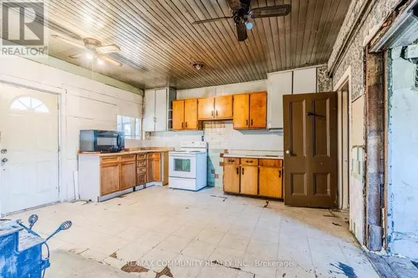 Kawartha Lakes (manvers), ON L0A1K0,754 PORTER ROAD