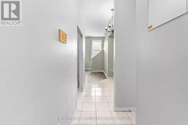 London East (east K), ON N6A3C7,366 Richmond ST #Unit 5