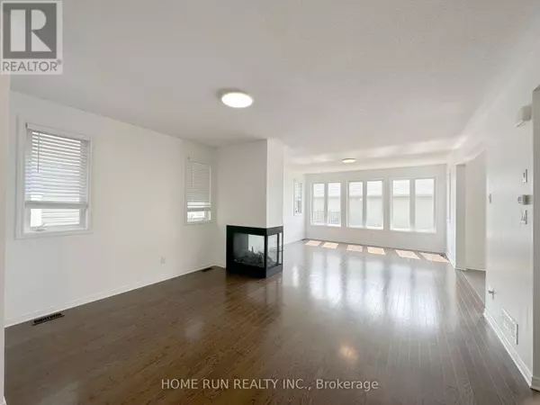 Ottawa, ON K2V0B6,193 BALIKUN HEIGHTS