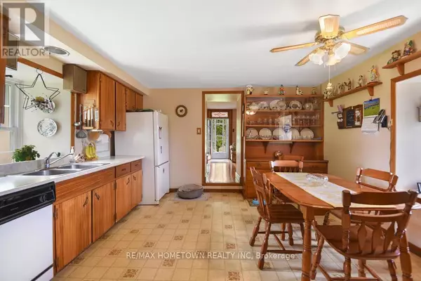 Elizabethtown-kitley, ON K0E1A0,7460 COUNTY ROAD 28 ROAD