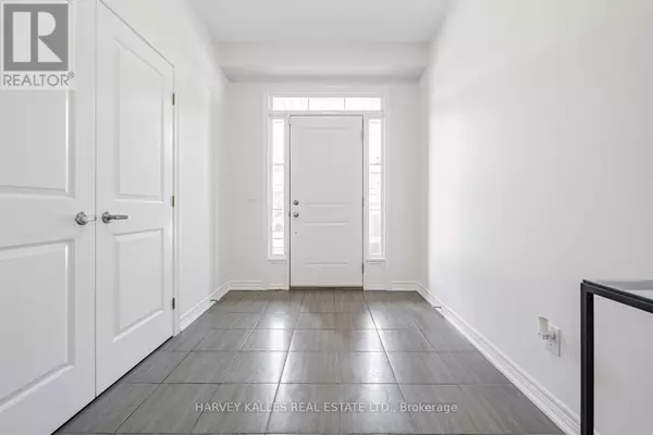 Hamilton (waterdown), ON L8B1W5,300 HUMPHREY STREET