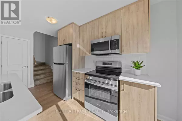 Ottawa, ON K2T0P6,1328 CREEKWAY PRIVATE