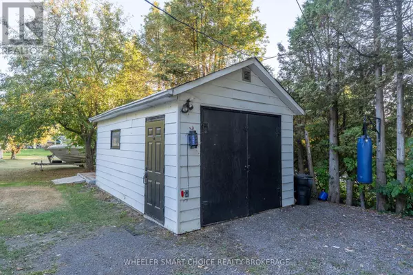 South Stormont, ON K0C1M0,15904 MANNING ROAD