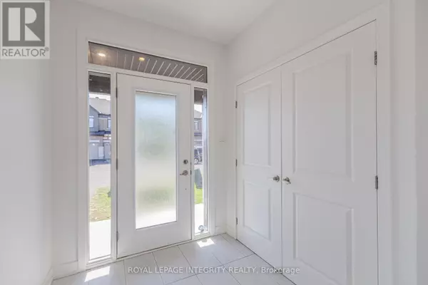 Ottawa, ON K1T0M1,713 TEASEL WAY