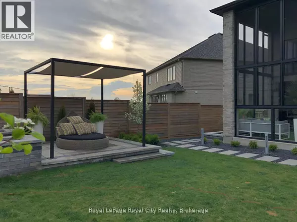 Guelph (clairfields/hanlon Business Park), ON N1L0M1,303 GOSLING GARDENS