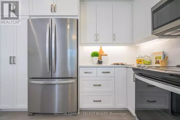 London South (south B), ON N6K0M3,1975 Fountain Grass DR #207