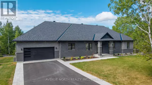 135 CHERRY HILL DRIVE, Ottawa, ON K0A1L0