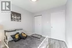 Cambridge, ON N3H2J9,145 CHESTNUT STREET N