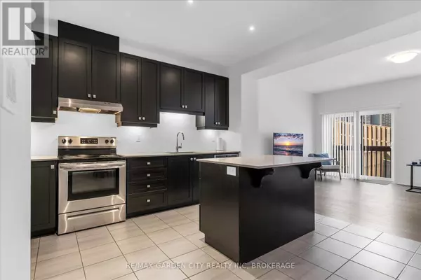 Lincoln (beamsville), ON L3J0S6,3998 CROWN STREET