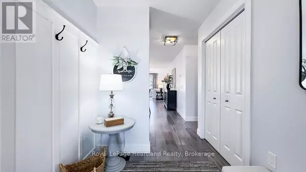 Ashfield-colborne-wawanosh (colborne), ON N7A0B8,14 BLUE BOULEVARD