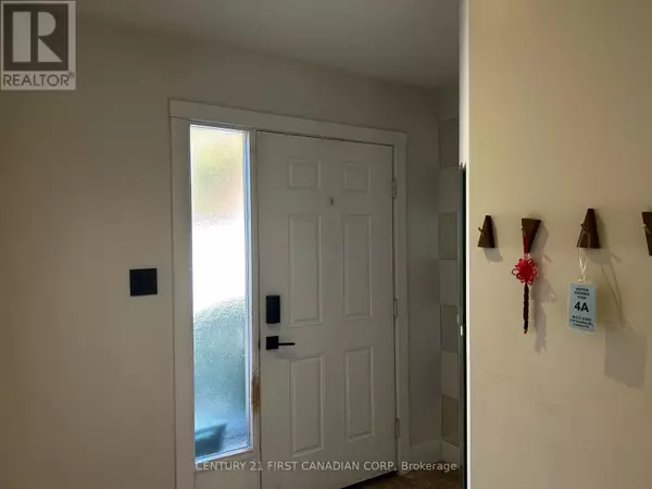 London East (east P), ON N5W5Z9,1199 Hamilton RD #4