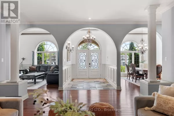 Ottawa, ON K1X0A2,525 TULLAMORE STREET