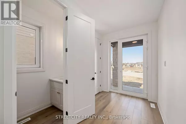 St. Thomas, ON N5R0R3,53 LUCAS ROAD