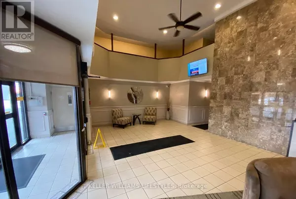 London East (east K), ON N6B3N8,323 Colborne ST #206