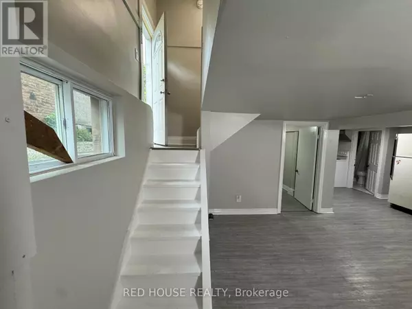 St. Catharines (oakdale), ON L2P2X4,336 QUEENSTON STREET