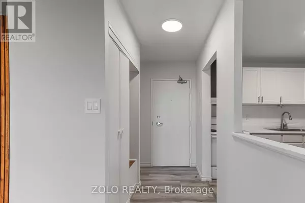 Kingston (central City West), ON K7M7C5,66 Greenview DR #909