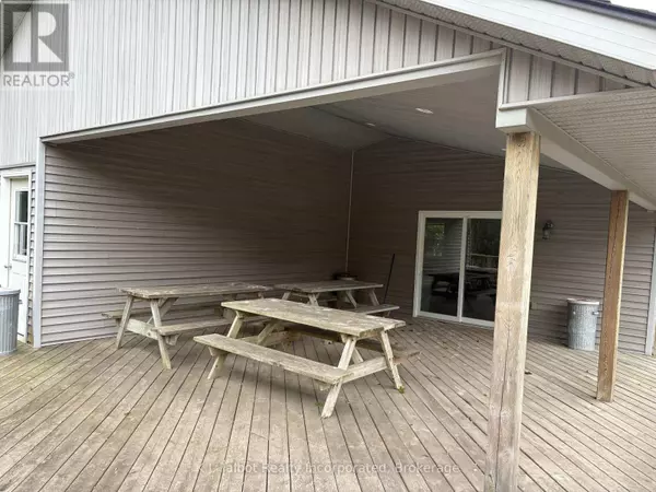 Ashfield-colborne-wawanosh (colborne), ON N7A3Y2,81344 CHAMPLAIN BOULEVARD