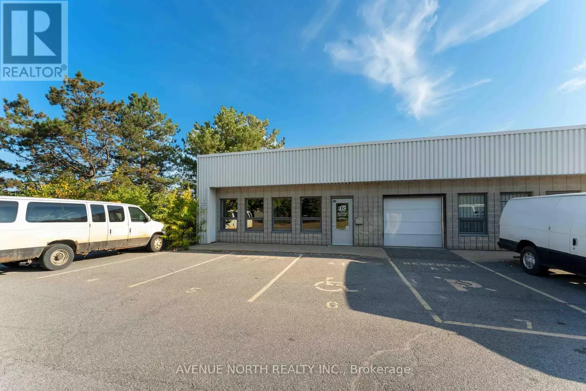 Ottawa, ON K1G4Z7,2285 St. Laurent BLVD #A1