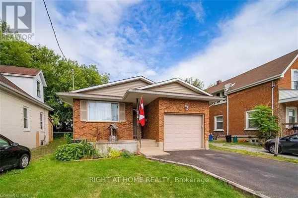 St. Catharines (e. Chester), ON L2P2S7,3 Herrick AVE #Main Fl