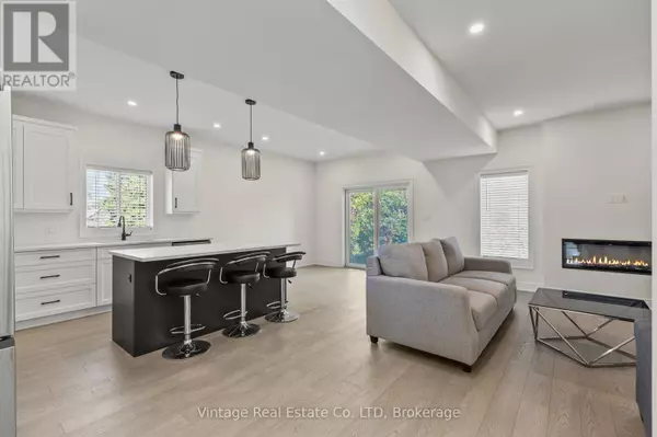 Thorold (allanburg/thorold South), ON L2V0M6,181 HODGKINS AVENUE