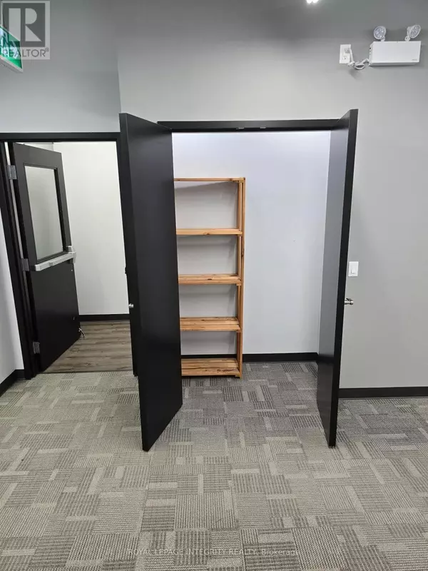 Ottawa, ON K2A1H1,2310 North ST LAURENT BLVD North #210