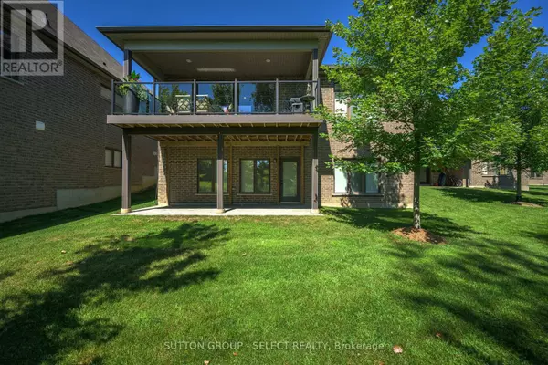 London North (north R), ON N6G0N9,2290 Torrey Pines WAY #31