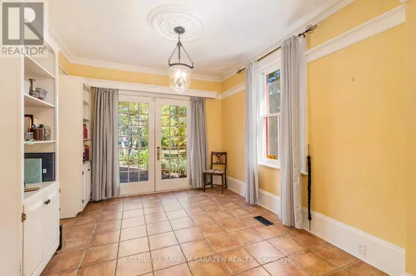 Perth, ON K7H1G3,61 DRUMMOND STREET E