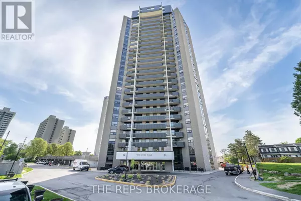 Ottawa, ON K2C3L6,900 Dynes RD #2001