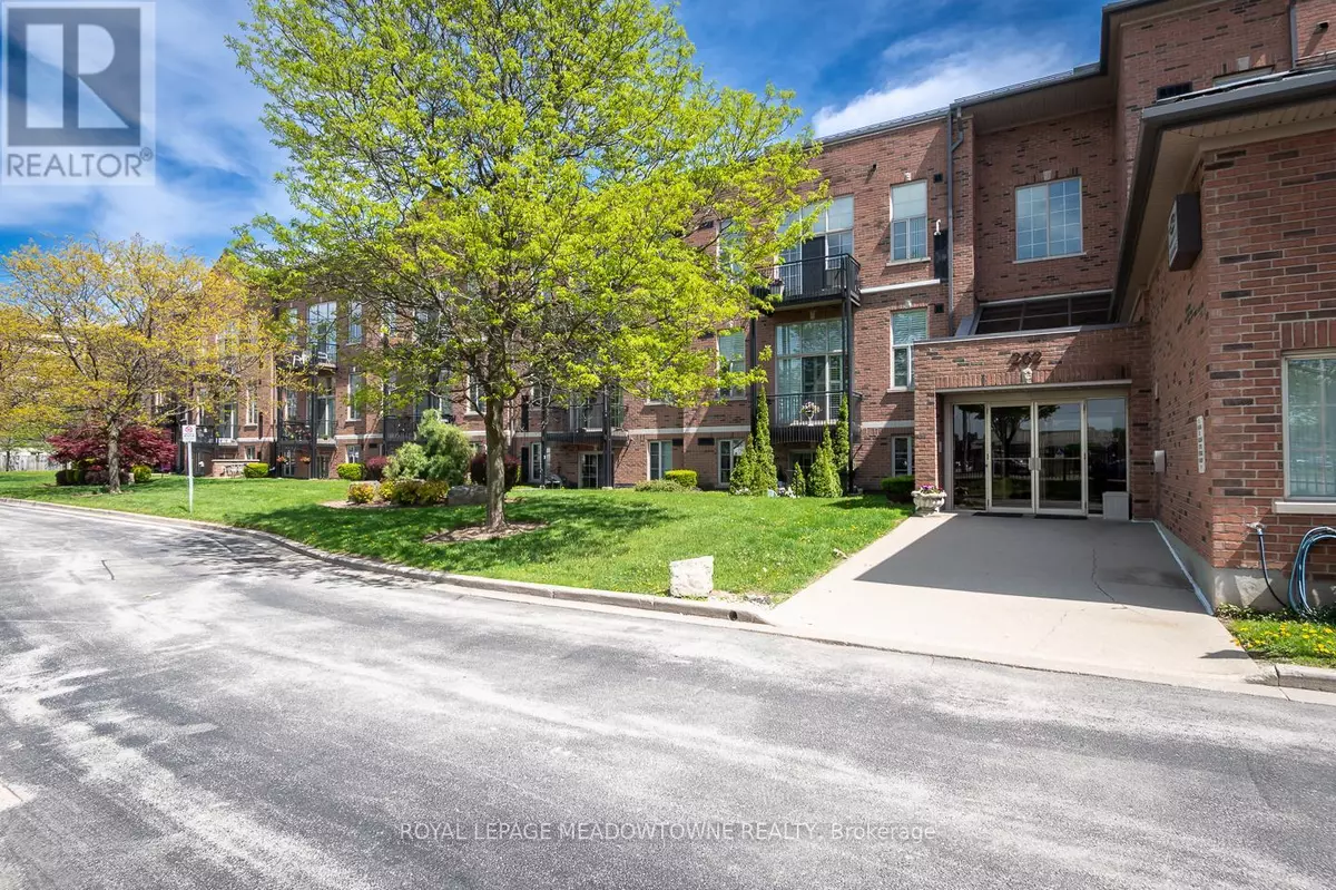 Hamilton (waterdown), ON L8B1A9,262 Dundas ST East #318