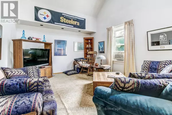 London East (east F), ON N6A1S6,312 PICCADILLY STREET