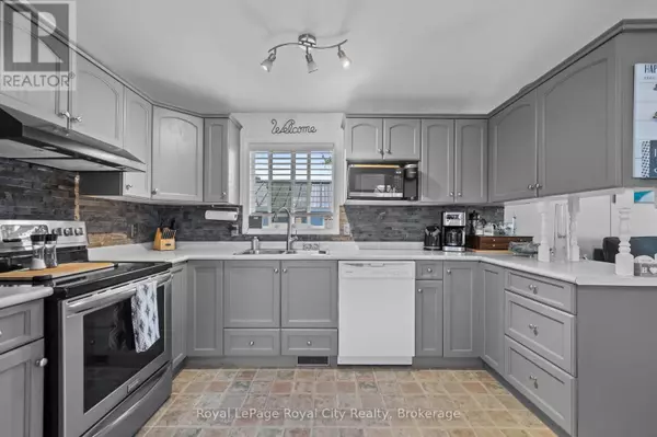 Puslinch, ON N1H6H9,6 WATER (PVT) STREET