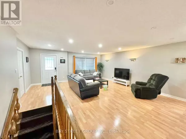 Niagara Falls (ascot), ON L2H3G4,8189 HARVEST CRESCENT