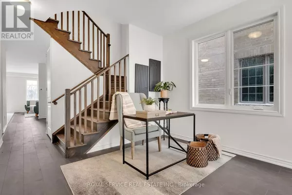 Cobourg, ON K9A4J6,472 TREVOR STREET