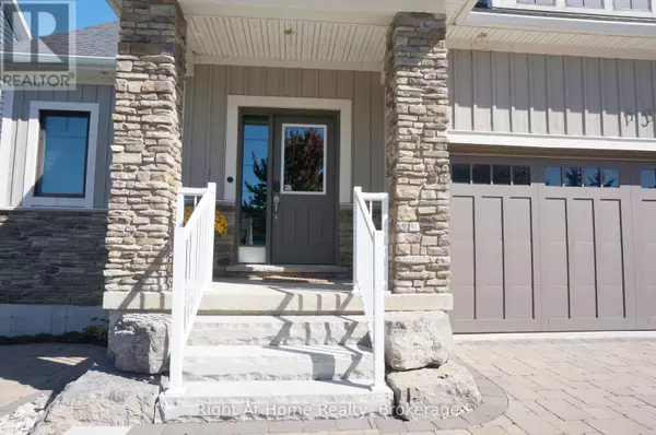 Blue Mountains, ON N0H2P0,107 BEACON DRIVE