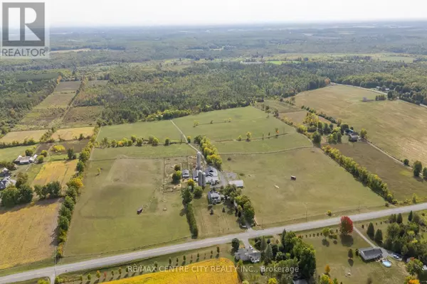 South Glengarry, ON K0C1B0,19152 COUNTY ROAD 25