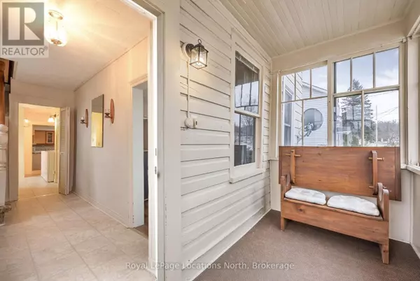 Meaford, ON N4L1E1,163 HENRY STREET