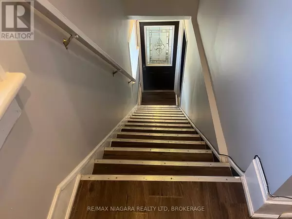 Port Colborne (killaly East), ON L3K1H8,156 Bell ST #UPPER UNIT