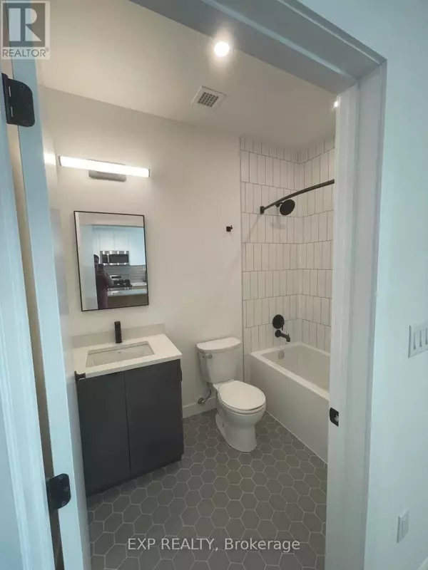 Ottawa, ON K1B5N8,1600 James Naismith DR #222