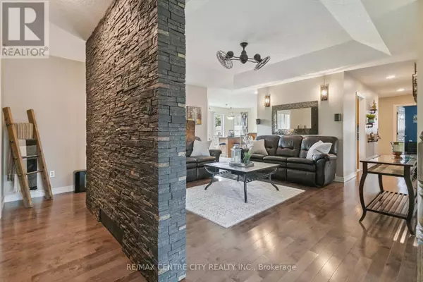 London East (east H), ON N5V2C4,1839 PARKHURST AVENUE