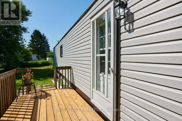 Ottawa, ON K0A1V0,8930 LYNWOOD PARK PRIVATE