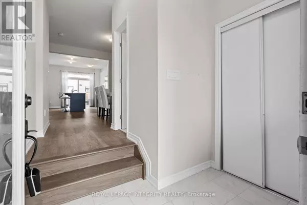 Ottawa, ON K2J6T5,504 FLAGSTAFF DRIVE