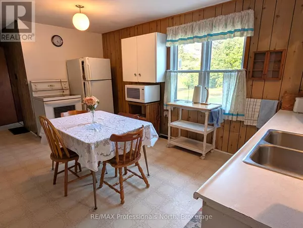 Strong, ON P0A1Z0,257 ALBERT STREET N