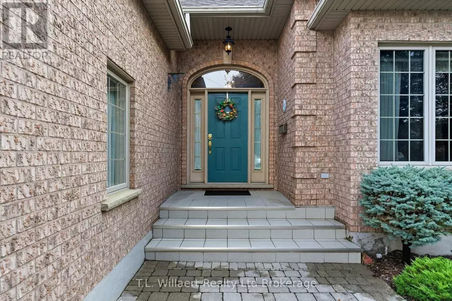 51 DEMEYERE AVENUE, Tillsonburg, ON N4G5P8