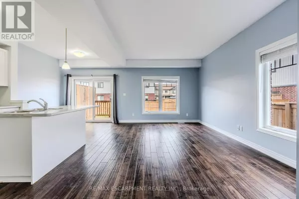 17 SEVERINO CIRCLE, West Lincoln (smithville), ON L0R2A0