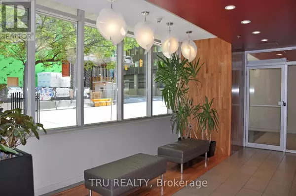 Ottawa, ON K1N1J8,179 GEORGE ST #808