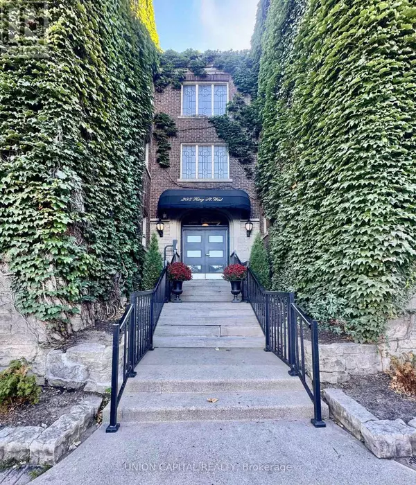 Hamilton (central), ON L8P1B2,285 King ST West #24