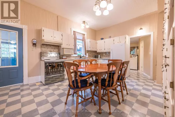 Burk's Falls, ON P0A1C0,97 JAMES STREET