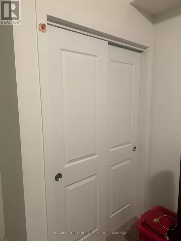 Cambridge, ON N1P0B6,405 Myers RD #2